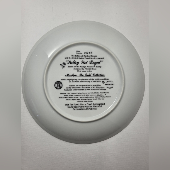 🕳️ Marilyn Monroe - Sultry Yet Regal - 1995 - Picture 4 of 5